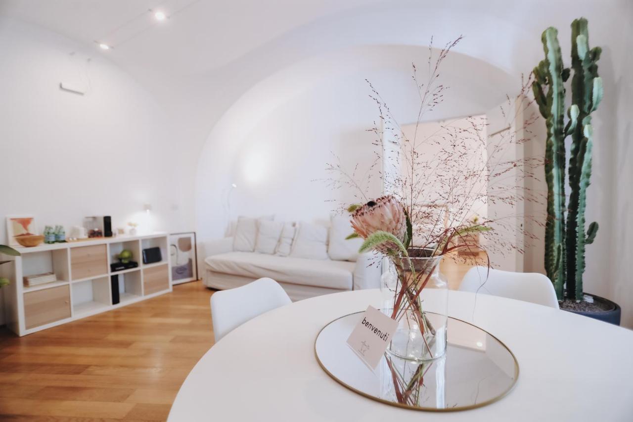 Insieme Suites เนเปิลส์ ภายนอก รูปภาพ
