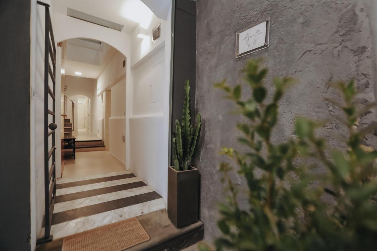 Insieme Suites เนเปิลส์ ภายนอก รูปภาพ